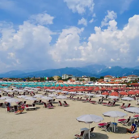 Casa Vittoria 800mt From Sea * Forte dei Marmi